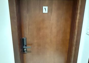 استديو بسرير ماستر ودخول ذاتي