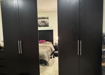 شقة بغرفة جلوس وغرفتين نوم 