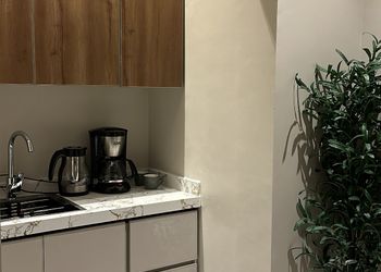 استوديو بتصميم أنيق وحديث