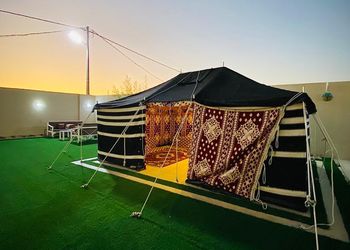 شاليه بمسبح بألعاب مائية 