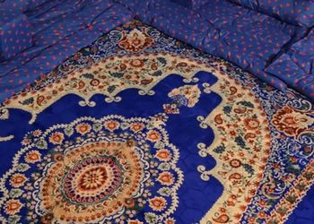 استراحة بمجلس وفناء خارجي 