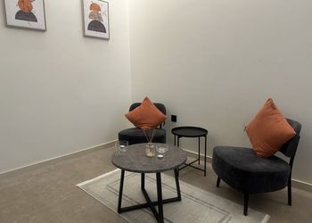 استديو بدخول ذاتي و موقع مميز 