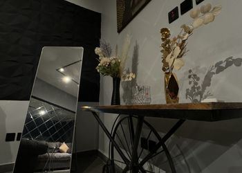 شاليه بمسطح اخضر