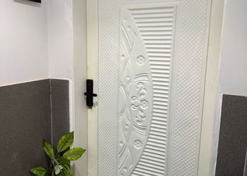 شقة بديكور عصري وبسيط