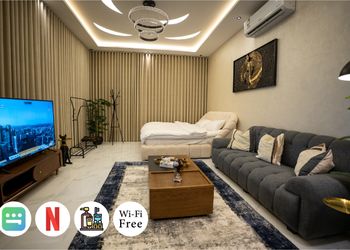 استديو هادئ بسرير ماستر 