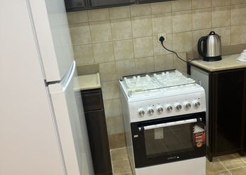 شقة انيقة بصالة وغرفتين نوم 