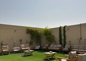 شاليه بألعاب مائية وجلسة خارجية