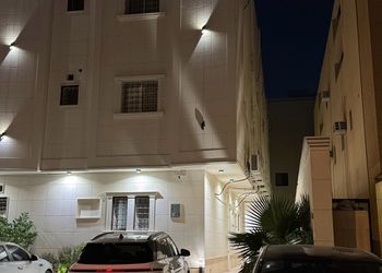 استديو بسرير ماستر وجلسة جانبية 