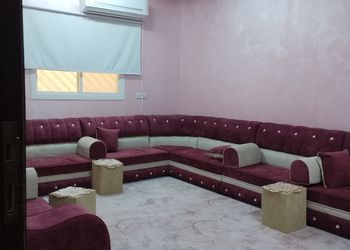 دور ارضي بمجالس وغرف نوم
