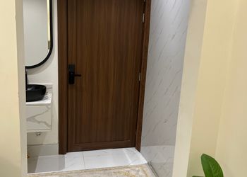 استديو بسرير ماستر وجلسة جانبية