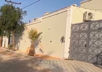 شاليه بغرفتين نوم و جلسة خارجية