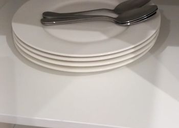 شقة بصالة أنيقة ودخول ذاتي