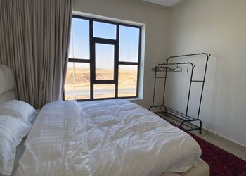 شقة فاخرة مكونة من ثلاث غرف نوم