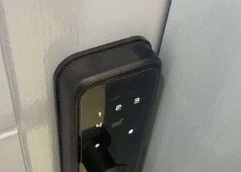 استديو بسرير ماستر وجلسة 