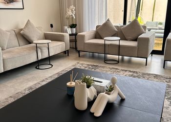 شاليه بمسطح اخضر
