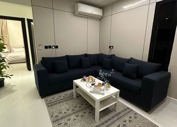 شقة بغرفتين نوم وصالة 
