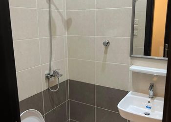 استديو بسرير ماستر وجلسة 