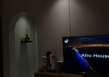 استديو بسرير ماستر