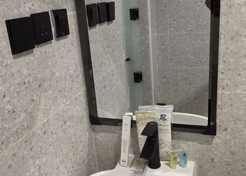 استديو بسرير ماستر وجلسة جانبية 