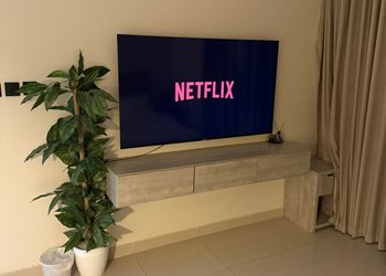 استديو هادئ بسرير ماستر