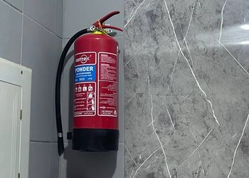 استديو هادئ بسرير ماستر 