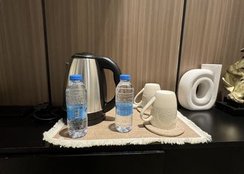 شقة بغرفة جلوس وغرفتين نوم 