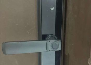 شقة بغرفتين نوم وصالة 