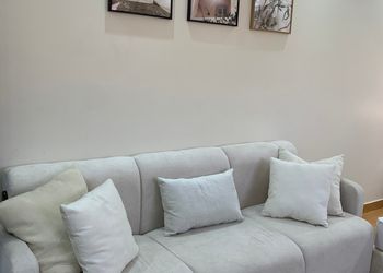 استديو بسرير ماستر وأثاث مريح 
