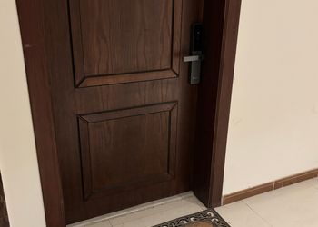 استديو بسرير ماستر وجلسة جانبية 
