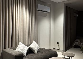 استديو هادئ بسرير ماستر 