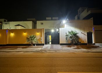 استراحة بجلسة خارجية واجواء ممتعة 