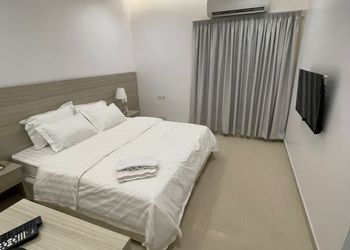 استديو هادئ بسرير ماستر 