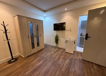 استديو بسرير ماستر  ودخول ذاتي 