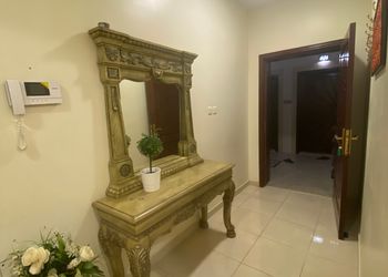 شقة بصالة وغرفتين نوم 