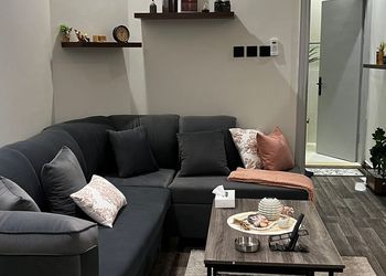 استديو بسرير ماستر وجلسة جانبية
