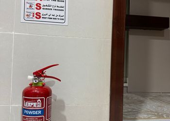 شقة بغرفة معيشة وغرفتين نوم 