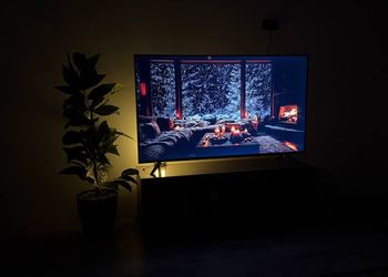 استديو بأثاث مريح وبسيط 