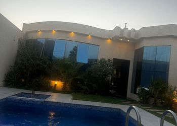 شاليه بغرفة نوم و صاله انيقة