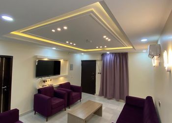 شقه بغرفه نوم ماستر ودوره مياه