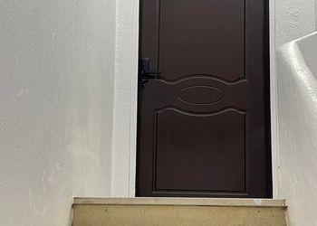 شقة بغرفتين نوم وغرفة معيشة 