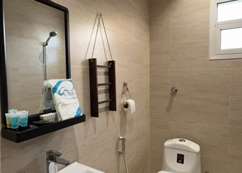 استديو بأثاث مريح وبسيط 