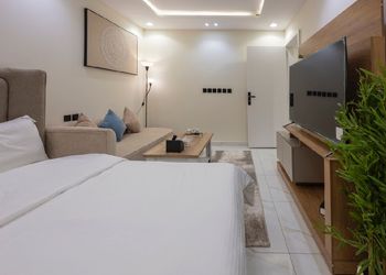 استديو بتصميم أنيق ودخول ذاتي
