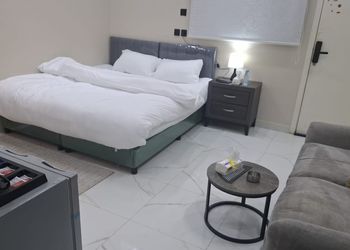 استديو هادئ بسرير ماستر 
