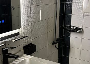 استديو هادئ بسرير ماستر 