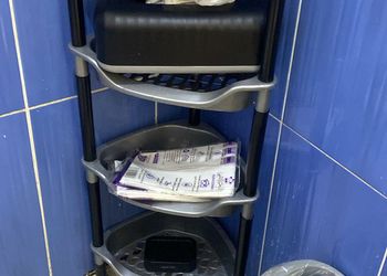 شقة بغرفة معيشة وغرفة نوم 