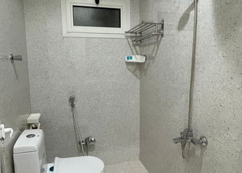 استديو بسرير ماستر وجلسة جانبية