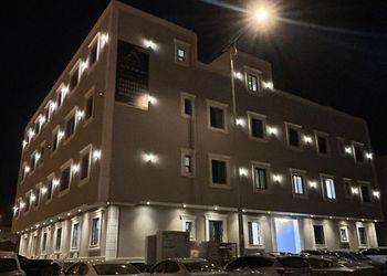 استوديو بأثاث فاخر و دخول ذاتي  