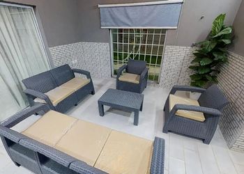 شاليه بمسبح وألعاب مائية