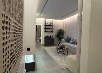 شقة بدخول ذاتي وتصميم أنيق 