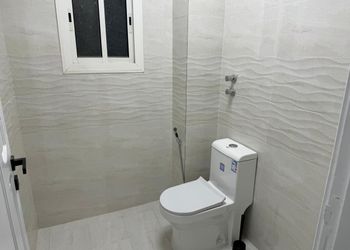 شقة بصالة وغرف نوم